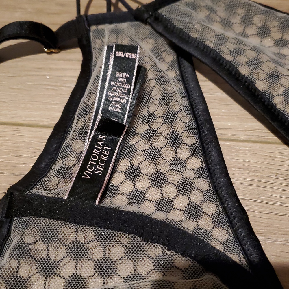 VS Very Sexy Mesh Starburst Unlined Demi Bra 36DD - Picture 11 of 12